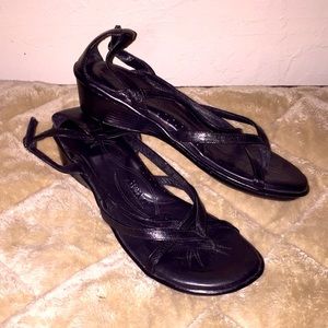 Born black leather sandals